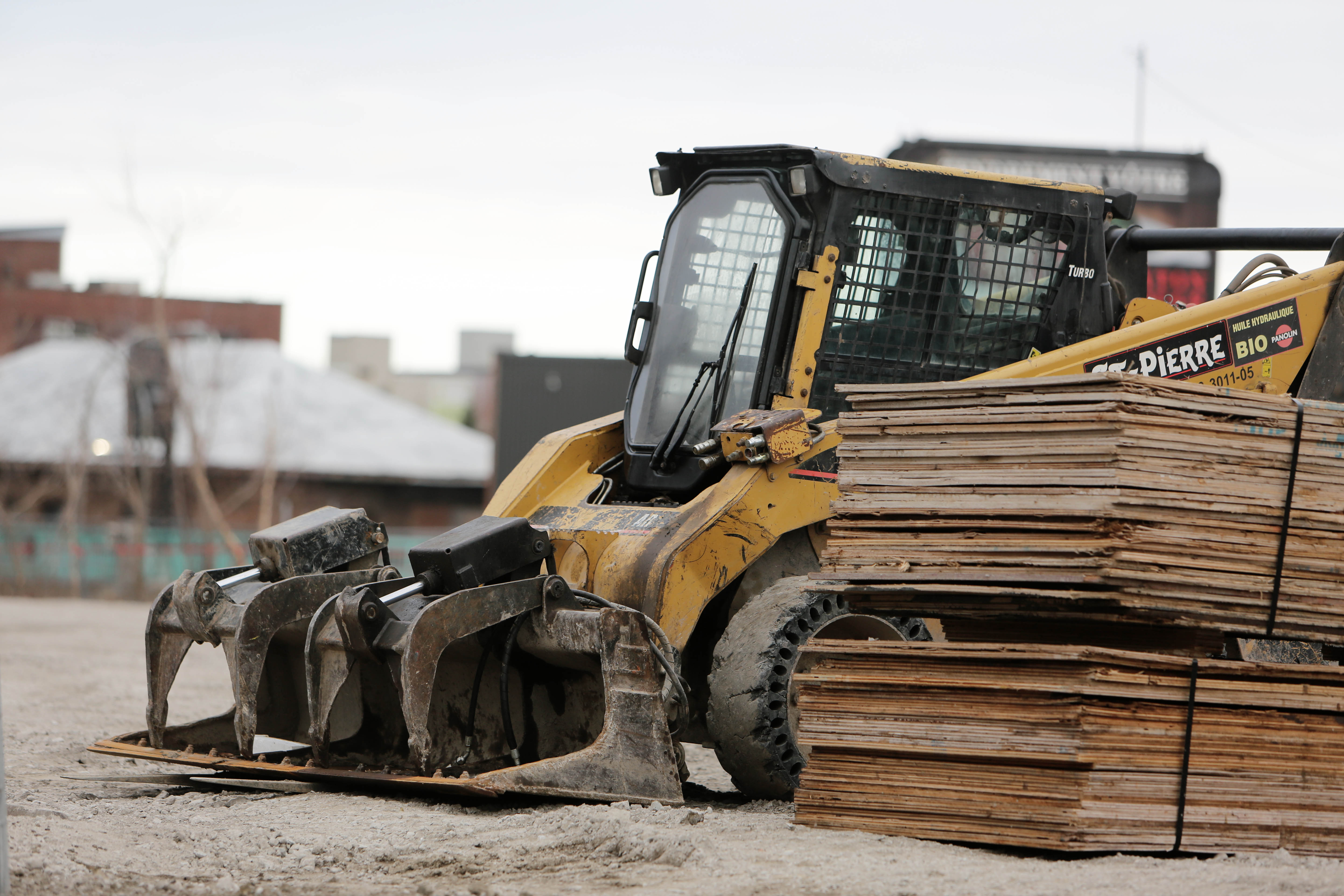 Photo of construction site by Leeroy